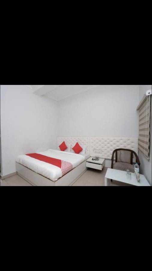 Hotel Valentine Muzaffarnagar Екстериор снимка