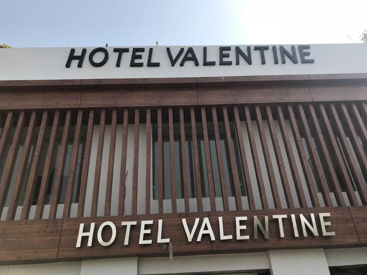 Hotel Valentine Muzaffarnagar Екстериор снимка